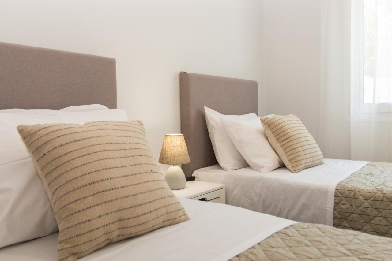 Al Santo Apartments Закінф Екстер'єр фото