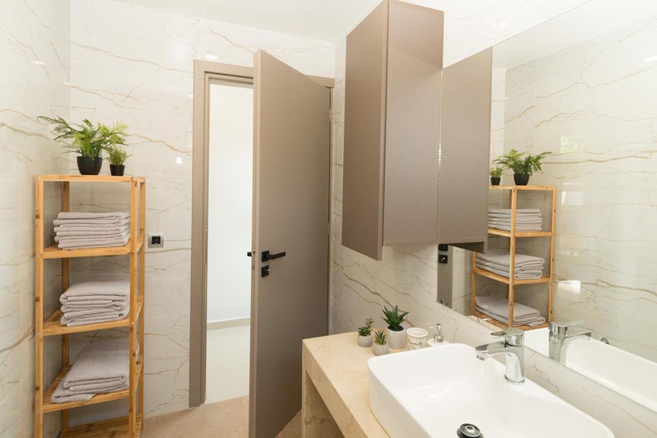 Al Santo Apartments Закінф Екстер'єр фото